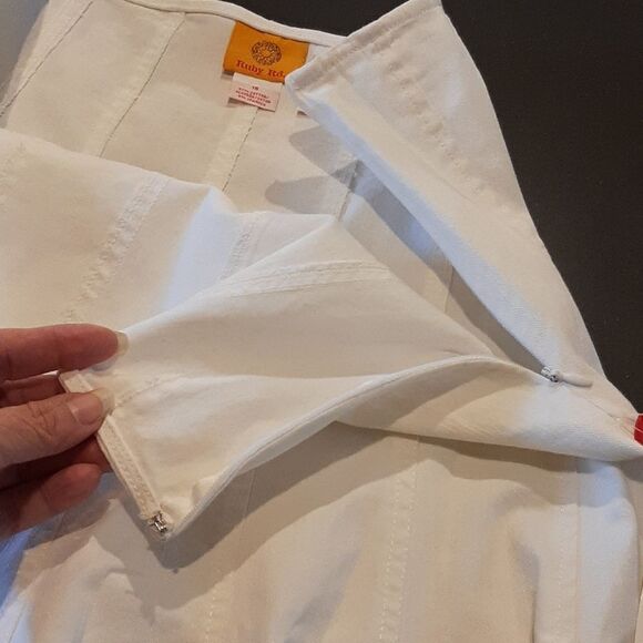 Ruby Rd White Calypso Skirt - Picture 5 of 9